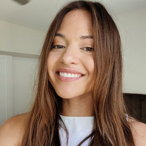 Meet your Posher, Stephanie